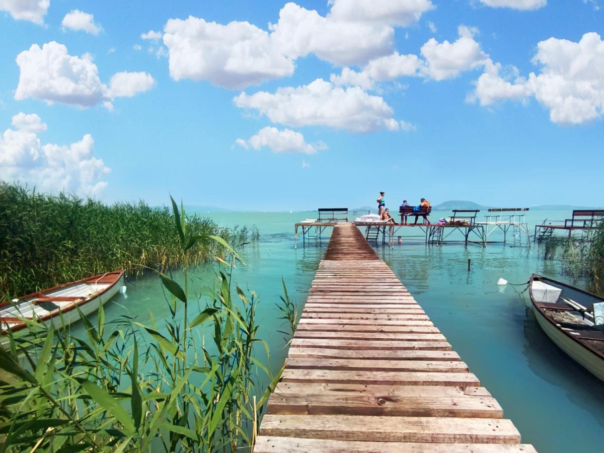 Topart Apartman I Balatonfenyves Exteriör bild