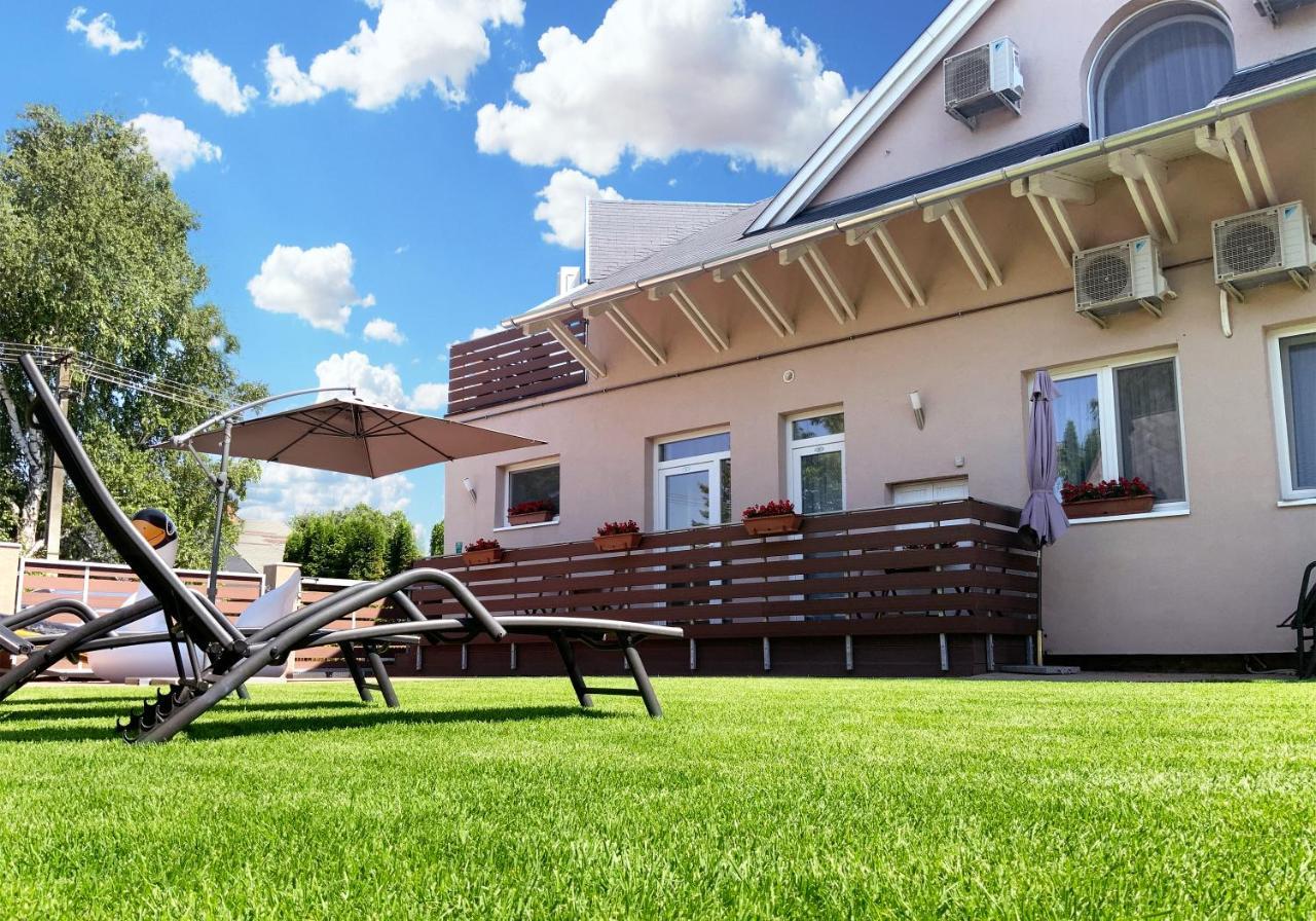 Topart Apartman I Balatonfenyves Exteriör bild