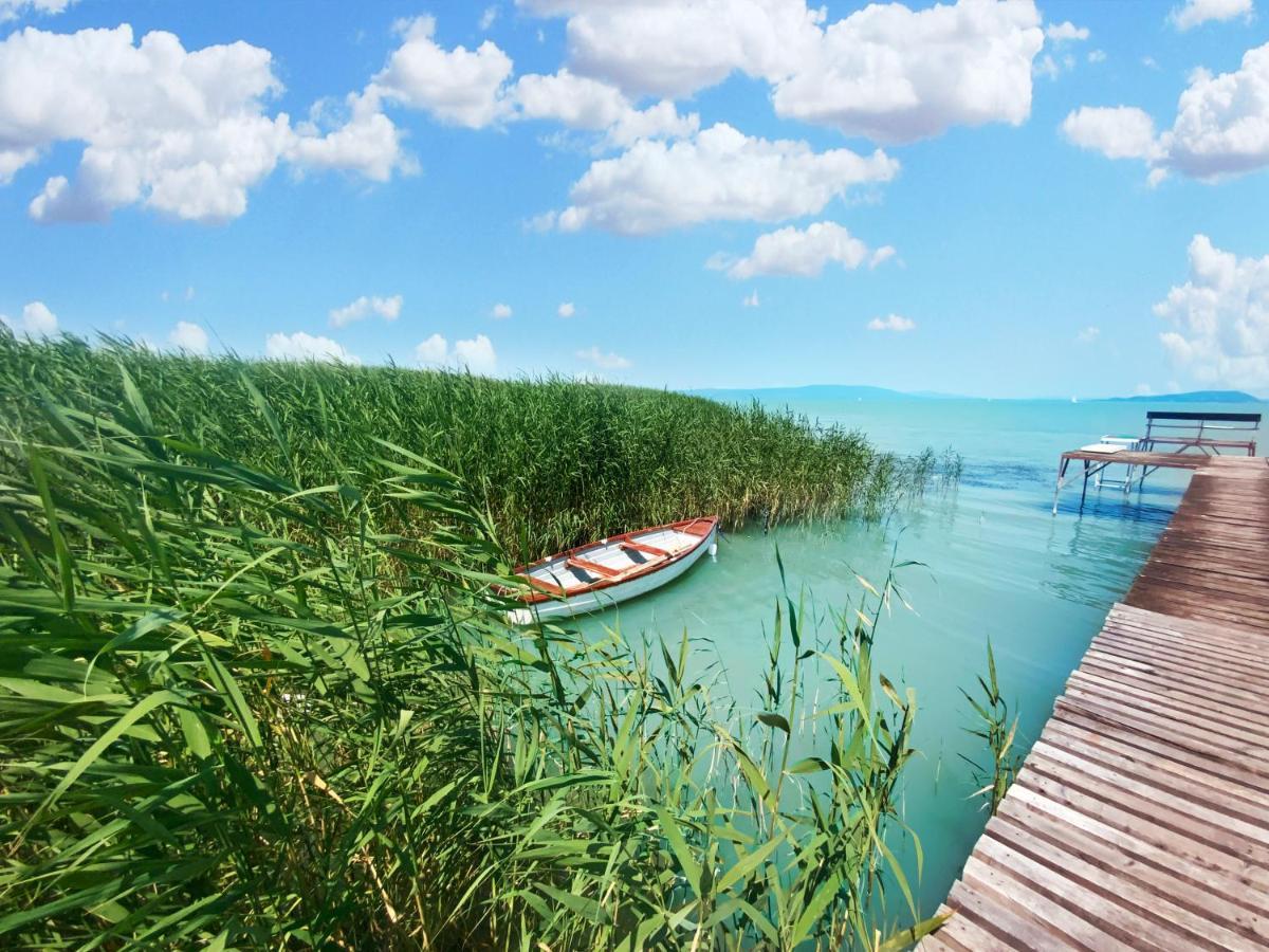 Topart Apartman I Balatonfenyves Exteriör bild