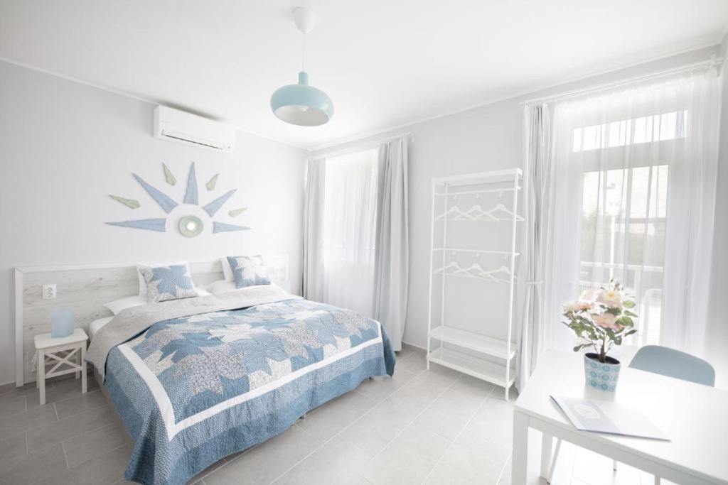 Topart Apartman I Balatonfenyves Exteriör bild