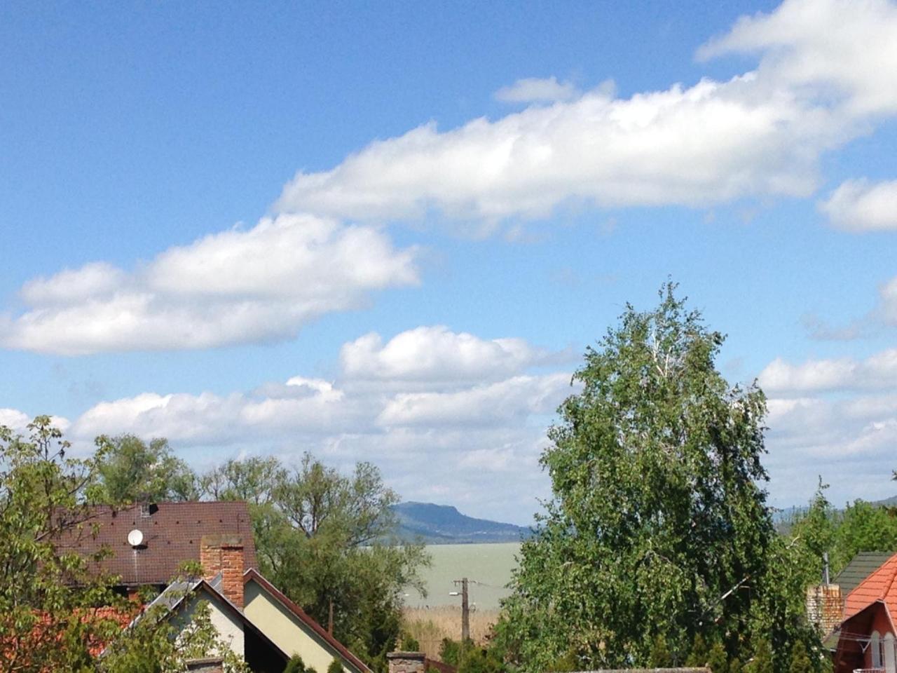 Topart Apartman I Balatonfenyves Exteriör bild