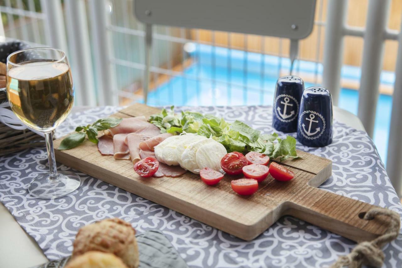 Topart Apartman I Balatonfenyves Exteriör bild