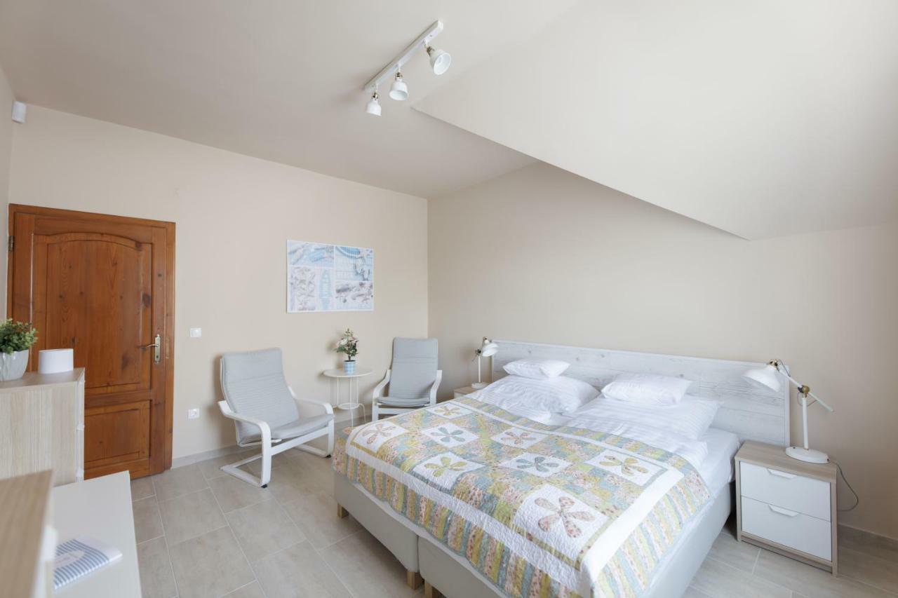 Topart Apartman I Balatonfenyves Exteriör bild